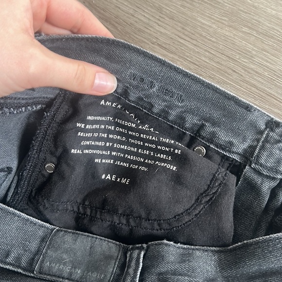 American Eagle Mom Jeans - Picture 6 of 7